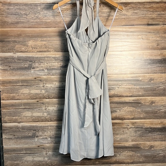 Light Gray Halter Formal Prom Dress  Diamond Studded Belt Size Small - Picture 4 of 5